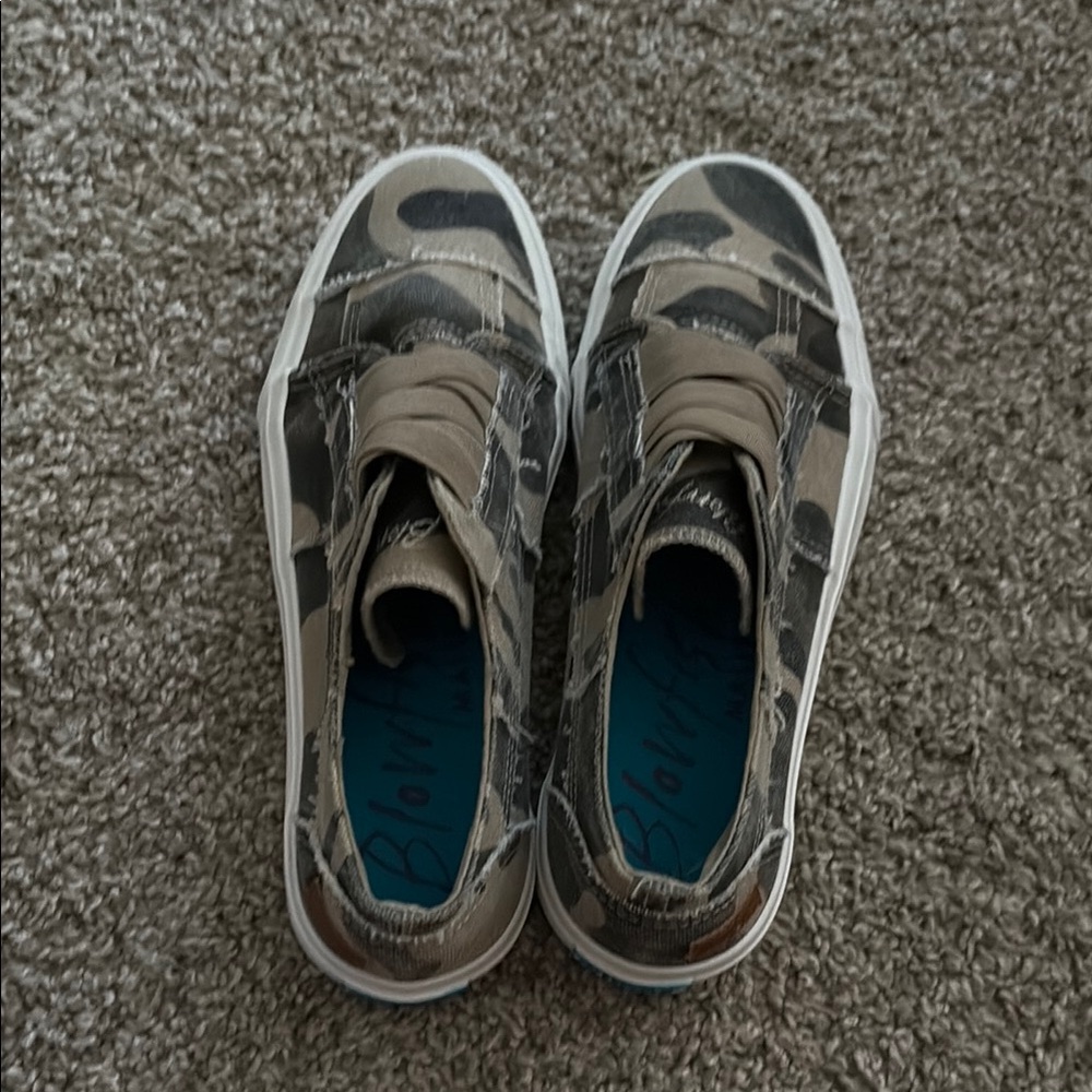 Blowfish Green and Brown Sneakers Suede Comfort